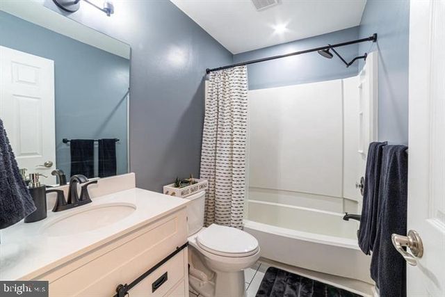 506 THE WOODS, Cherry Hill, NJ 08003