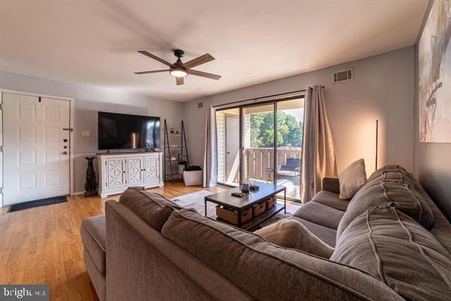 506 THE WOODS, Cherry Hill, NJ 08003