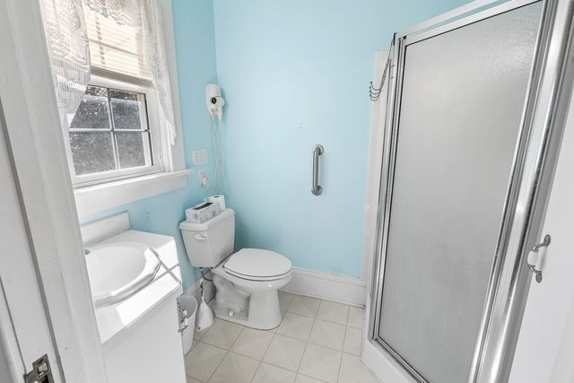 702 E Montgomery Street, Knoxville, IA 50138