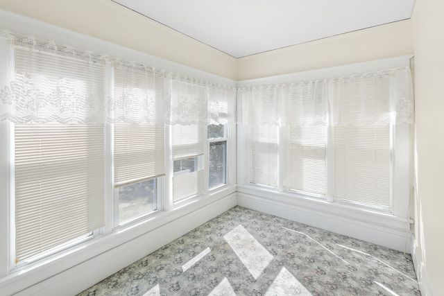 702 E Montgomery Street, Knoxville, IA 50138