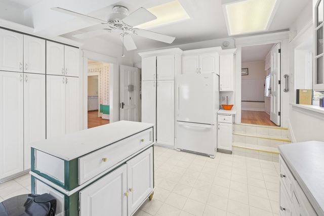 702 E Montgomery Street, Knoxville, IA 50138