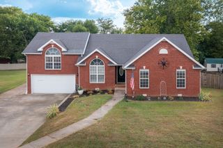 3887 Stella Dr, Clarksville, TN 37040