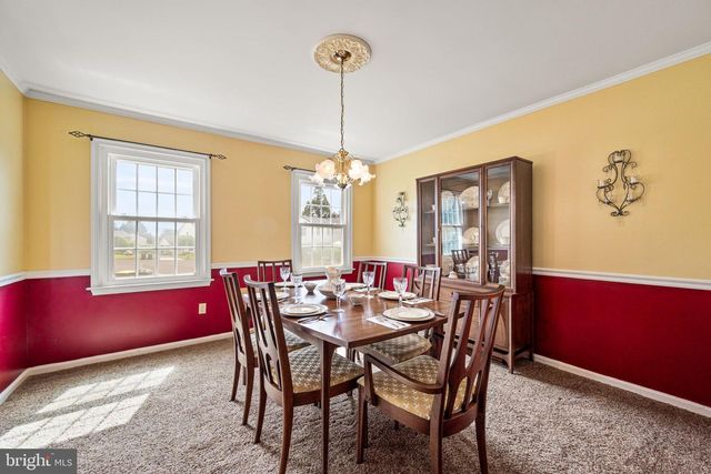 6 GOLDENROD CT, Newtown, PA 18940