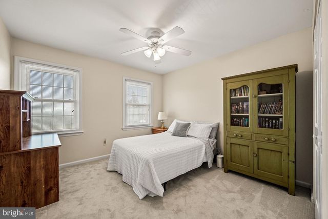 6 GOLDENROD CT, Newtown, PA 18940