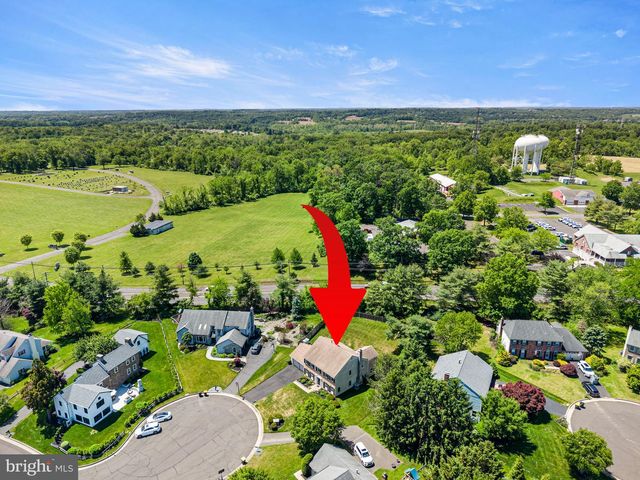 6 GOLDENROD CT, Newtown, PA 18940
