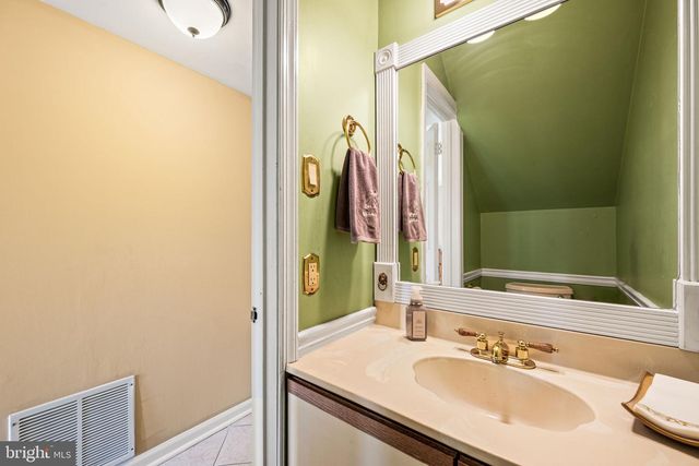 6 GOLDENROD CT, Newtown, PA 18940