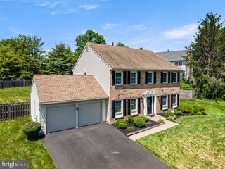 6 GOLDENROD CT, Newtown, PA 18940