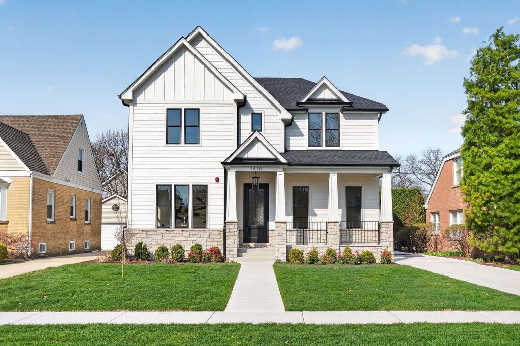 1414 S Prospect Avenue, Park Ridge, IL 60068