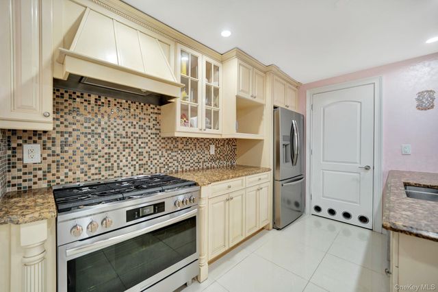 63-36 99th Street 3K, Rego Park, NY 11374