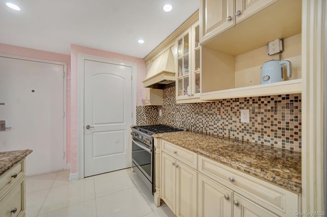 63-36 99th Street 3K, Rego Park, NY 11374