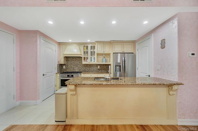 63-36 99th Street 3K, Rego Park, NY 11374