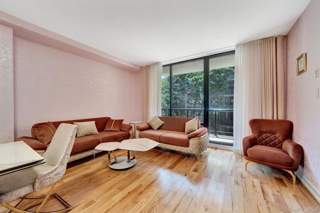 63-36 99th Street 3K, Rego Park, NY 11374