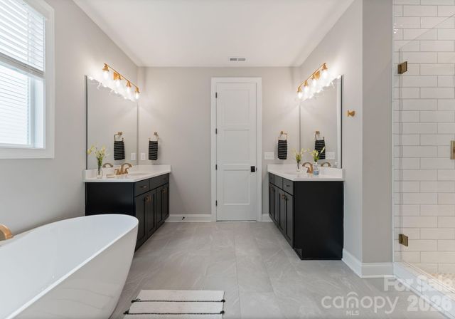 13630 Tranquil Day Drive, Matthews, NC 28105