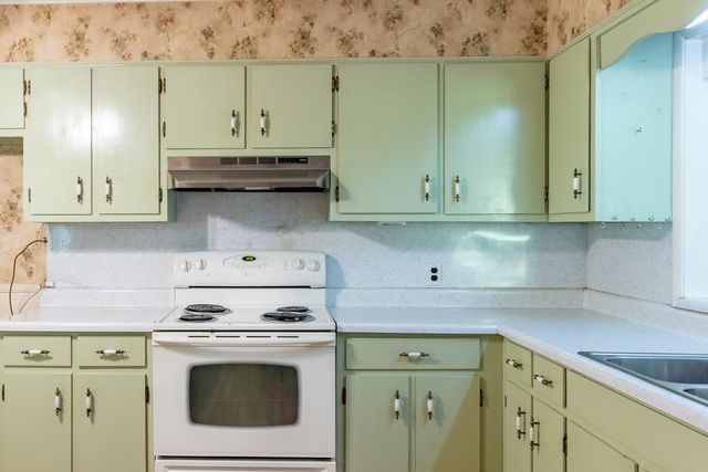 544 E Madison St, Pulaski, TN 38478