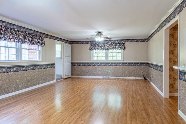 544 E Madison St, Pulaski, TN 38478