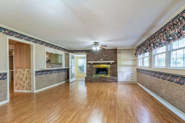 544 E Madison St, Pulaski, TN 38478