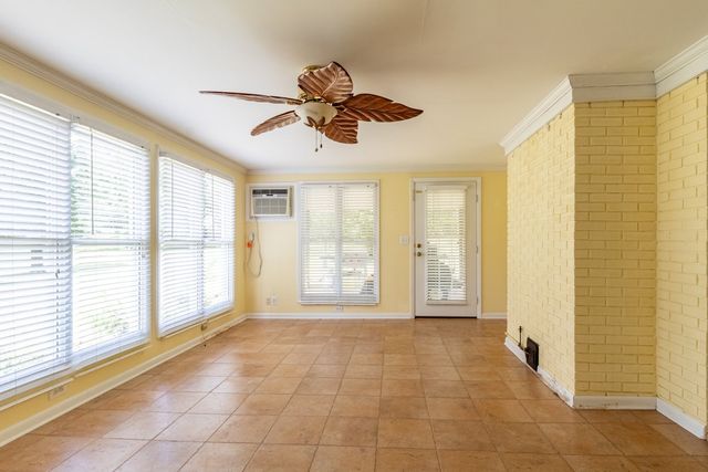 544 E Madison St, Pulaski, TN 38478