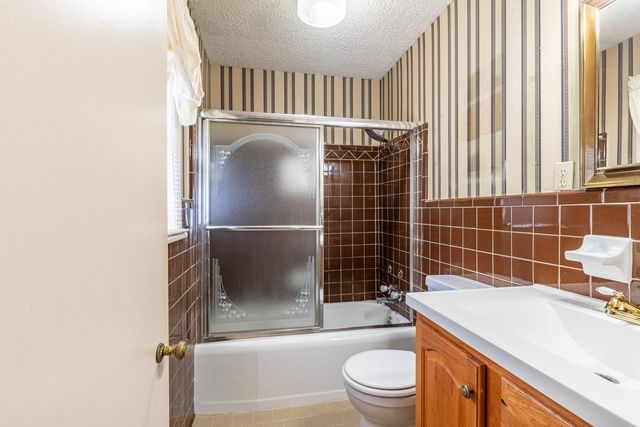 544 E Madison St, Pulaski, TN 38478