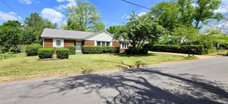 544 E Madison St, Pulaski, TN 38478