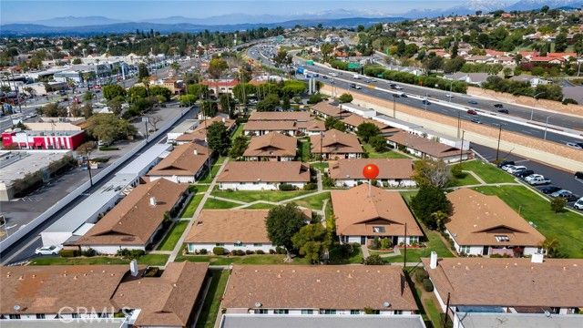 1800 E Heim 29, Orange, CA 92865