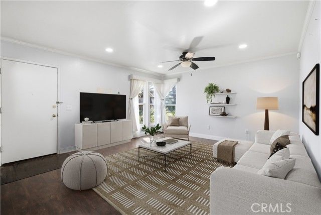 1800 E Heim 29, Orange, CA 92865