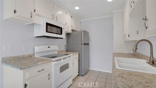 1800 E Heim 29, Orange, CA 92865