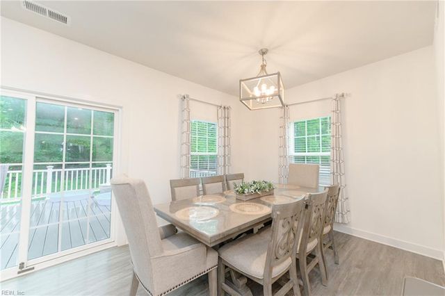 112 Silverlake RN, Yorktown, VA 23690