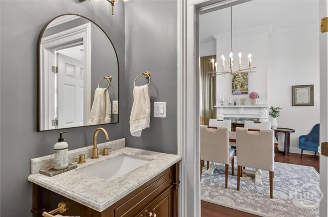 214 W Duffy Street, Savannah, GA 31401