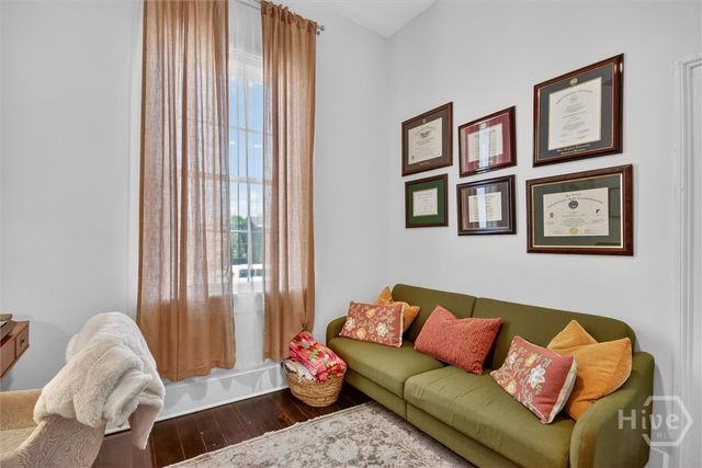 214 W Duffy Street, Savannah, GA 31401