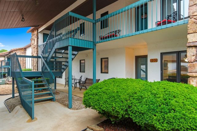1201 Paradise Landing Road, Kimberling City, MO 65686