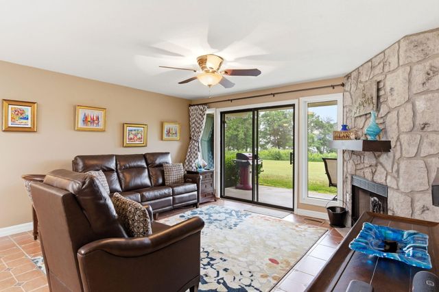 1201 Paradise Landing Road, Kimberling City, MO 65686
