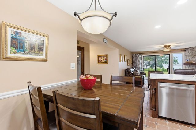 1201 Paradise Landing Road, Kimberling City, MO 65686
