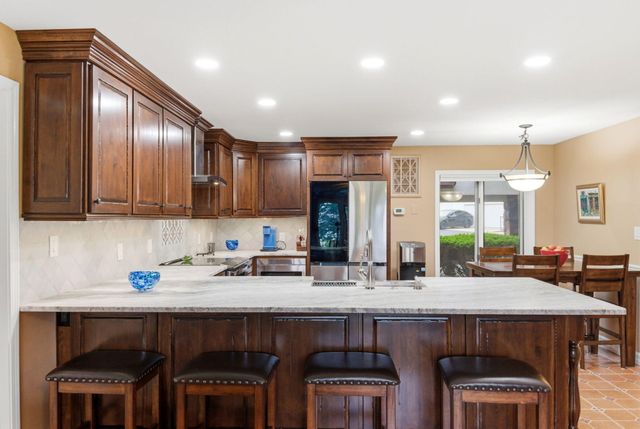 1201 Paradise Landing Road, Kimberling City, MO 65686