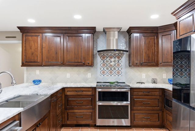 1201 Paradise Landing Road, Kimberling City, MO 65686