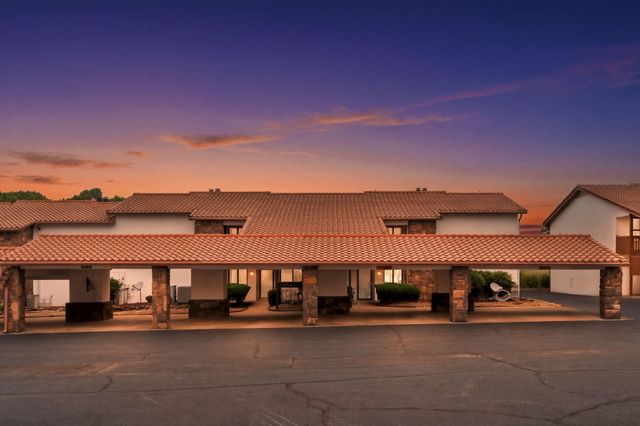 1201 Paradise Landing Road, Kimberling City, MO 65686