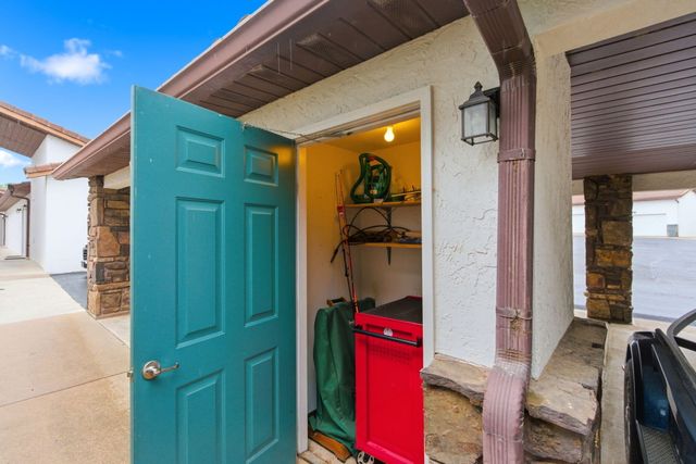 1201 Paradise Landing Road, Kimberling City, MO 65686