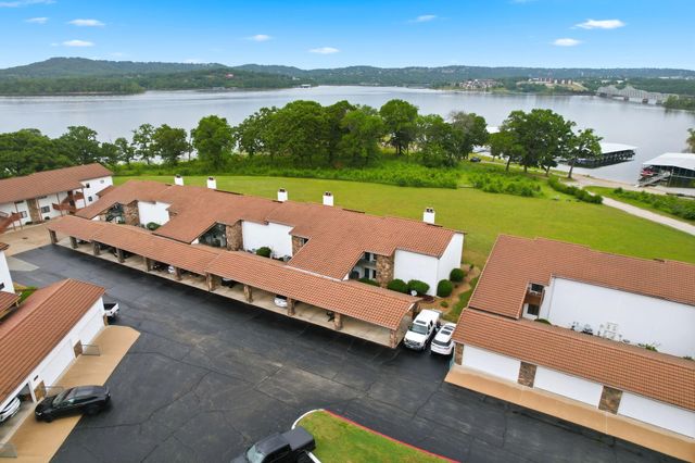 1201 Paradise Landing Road, Kimberling City, MO 65686