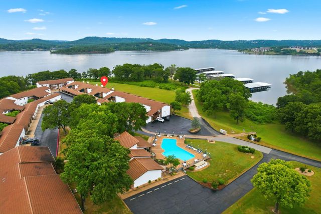 1201 Paradise Landing Road, Kimberling City, MO 65686