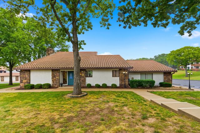 1201 Paradise Landing Road, Kimberling City, MO 65686
