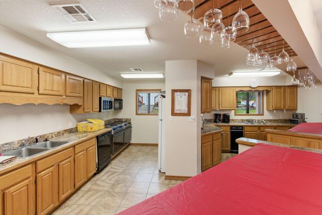 1201 Paradise Landing Road, Kimberling City, MO 65686