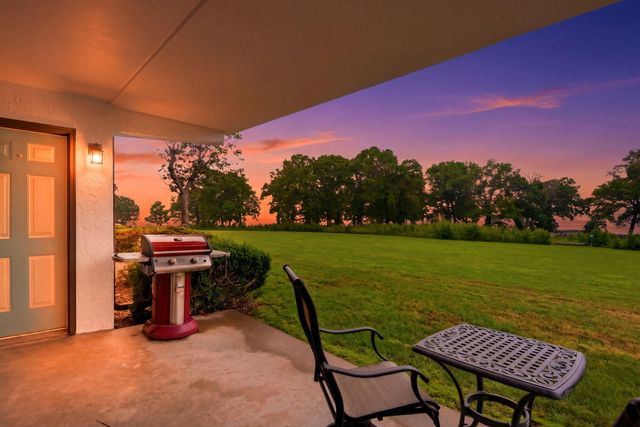 1201 Paradise Landing Road, Kimberling City, MO 65686