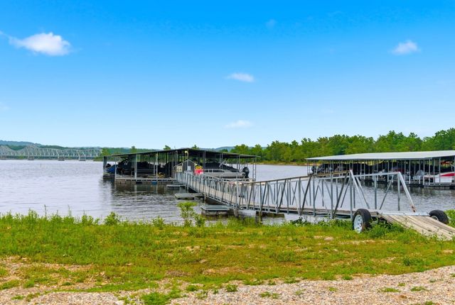 1201 Paradise Landing Road, Kimberling City, MO 65686