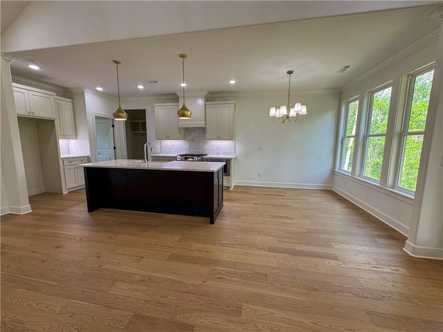 14 Dickenshire Drive, Bella Vista, AR 72714