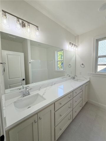 14 Dickenshire Drive, Bella Vista, AR 72714