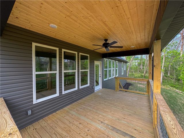 14 Dickenshire Drive, Bella Vista, AR 72714
