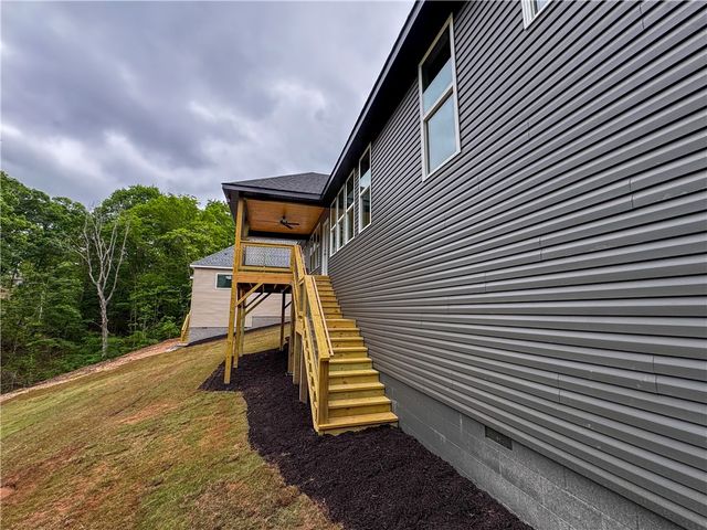 14 Dickenshire Drive, Bella Vista, AR 72714