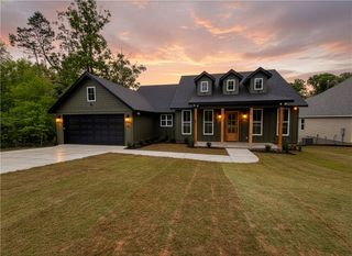 14 Dickenshire Drive, Bella Vista, AR 72714