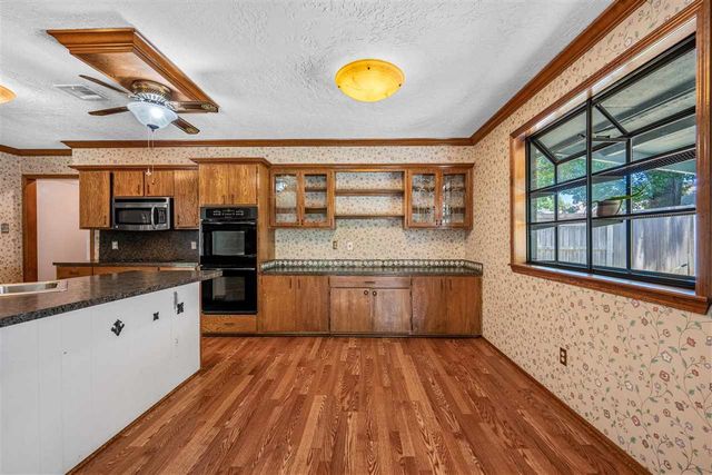 2807 NE Scottsdale Cir, Lawton, OK 73507