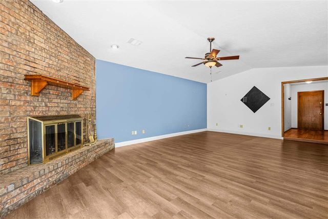2807 NE Scottsdale Cir, Lawton, OK 73507