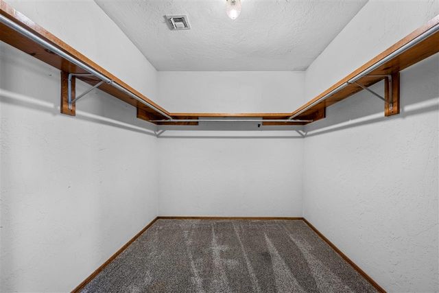 2807 NE Scottsdale Cir, Lawton, OK 73507